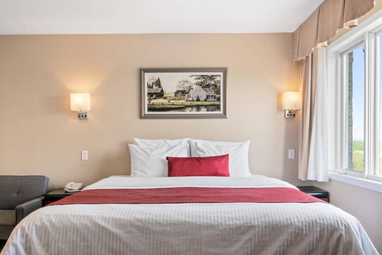 Hotel Bromont Exterior photo