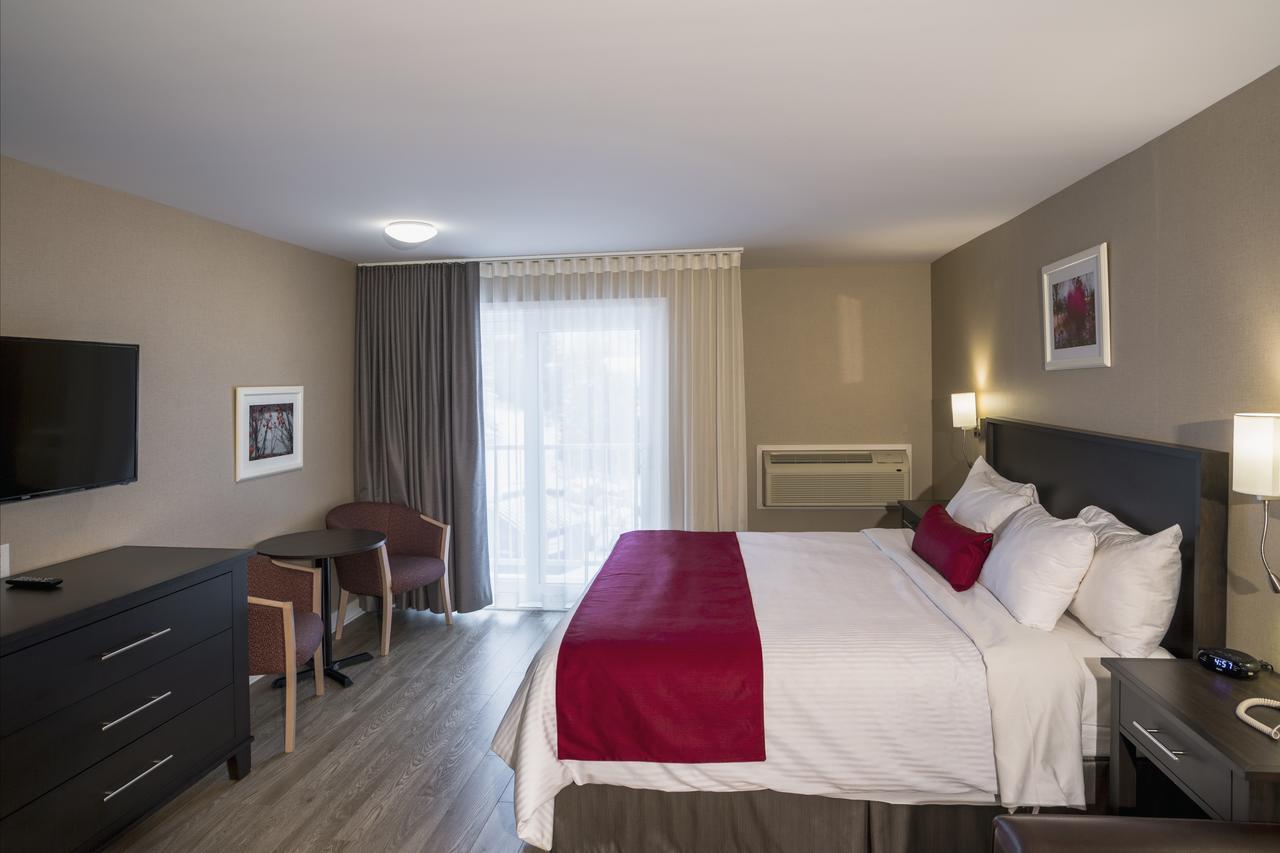 Hotel Bromont Exterior photo