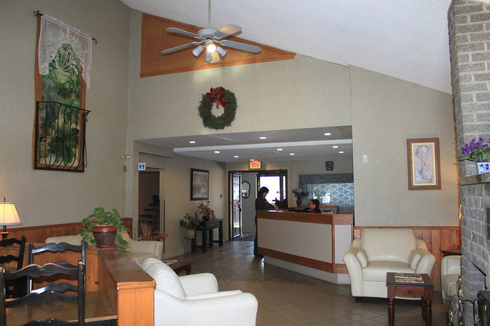 Hotel Bromont Exterior photo