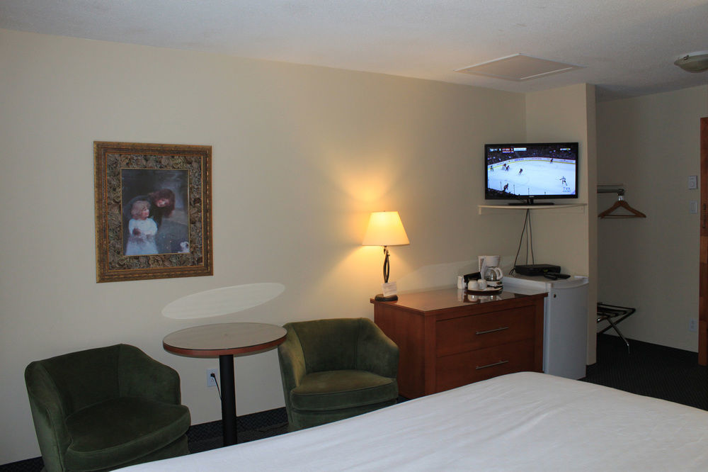 Hotel Bromont Exterior photo