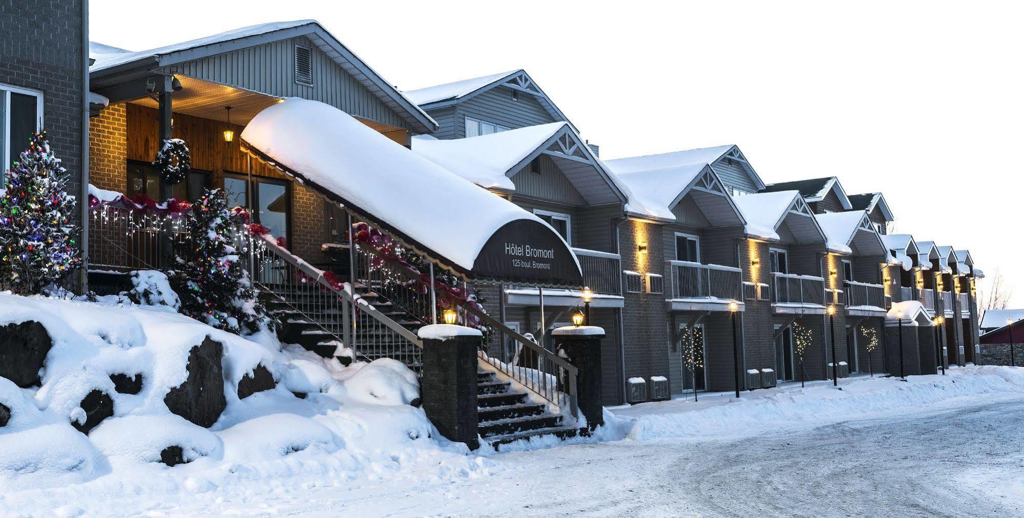 Hotel Bromont Exterior photo