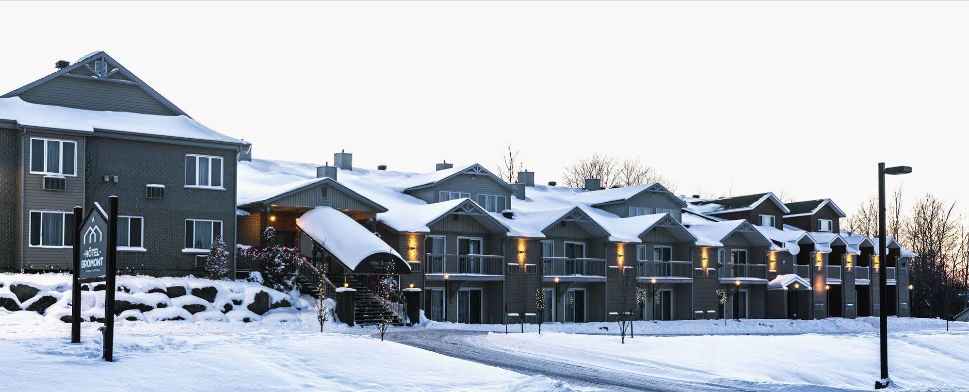 Hotel Bromont Exterior photo